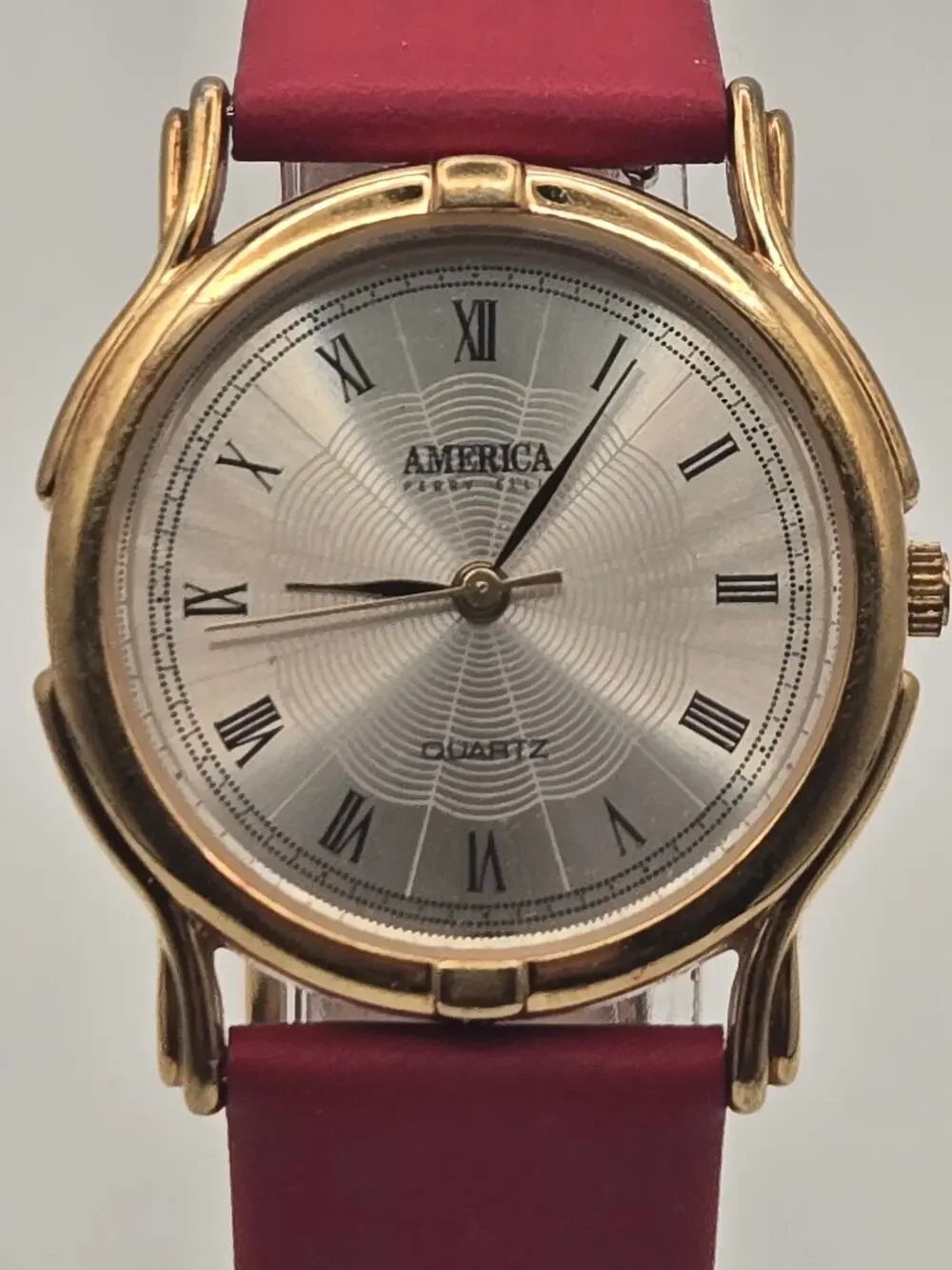 Perry Ellis America quartz womans watch